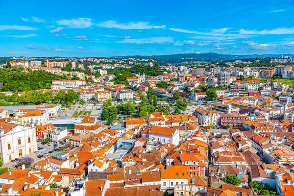 Portekiz, Leiria katedrali ve şehir manzarası
