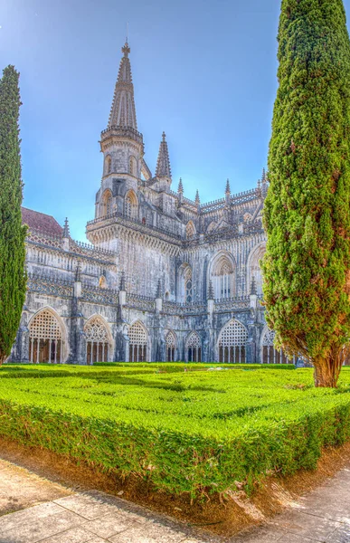 Patio del monasterio de Batalha en Portugal — Foto de Stock