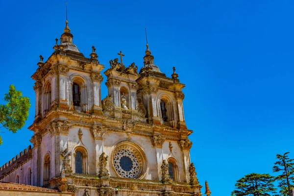 Uitzicht op het Alcobaca klooster in Portugal — Stockfoto