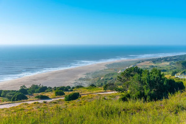 Vista aérea da praia Norte em Nazare, Portugal — Fotografia de Stock