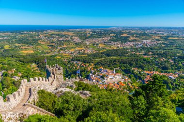 Portekiz, Sintra 'daki bozkır şatosunun manzarası