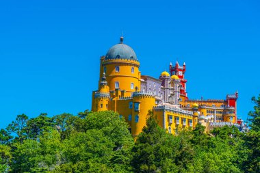 Sintra, Portekiz yakınlarındaki Pena Ulusal Sarayı