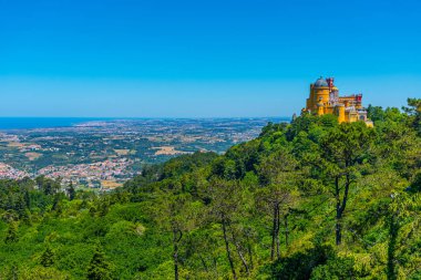 Sintra, Portekiz yakınlarındaki Pena Ulusal Sarayı