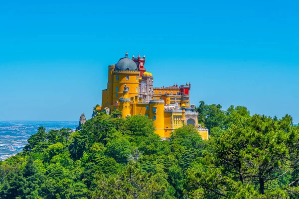 Sintra, Portekiz yakınlarındaki Pena Ulusal Sarayı