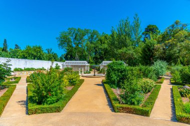 L 'deki Queluz Ulusal Sarayı' nın bahçesindeki seralar