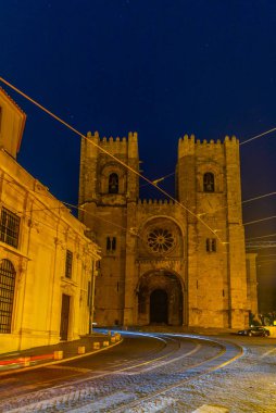 Lizbon, Portekiz 'deki katedralin gün batımı manzarası