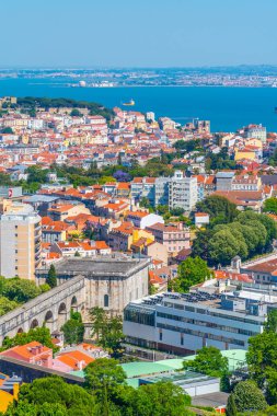 Lizbon 'daki Sao Jorge Kalesi Basilica da Estrela, Portekiz' den