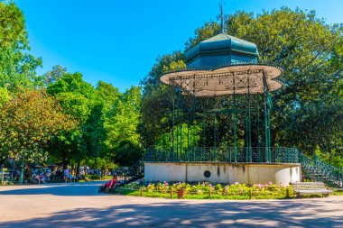 Lizbon, Portekiz 'deki Jardim da Estrela bahçesi manzarası