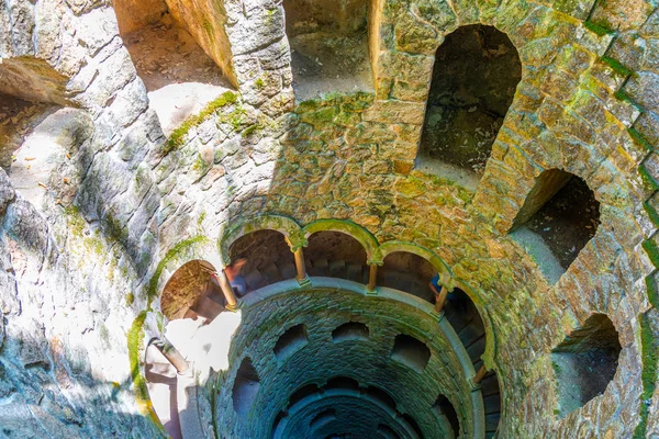 View of the initiation well inside of Quinta da Regaleira palace — Stock Photo, Image