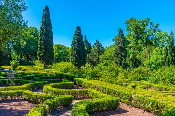 Gardens of the national palace of Queluz in Lisbon, Portugal — Stockfoto