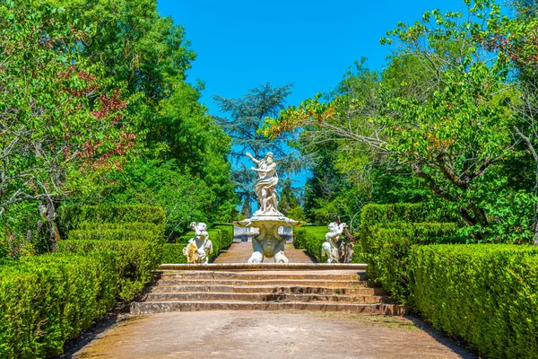Κήποι του εθνικού παλατιού του Queluz στη Λισαβόνα, Πορτογαλία — Φωτογραφία Αρχείου