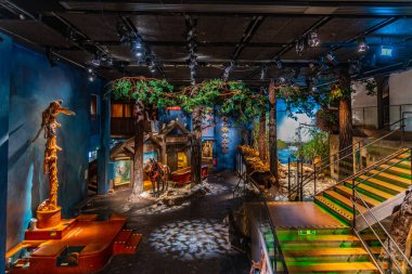 Ostersund, İsveç, 18 Nisan 2019: İsveç 'in Ostersund kentindeki Jamtli açık hava müzesi içinde sergi