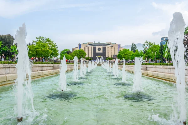 SOFIA, BULGARIA, 1 DE MAYO DE 2018: Vista del palacio nacional de cul — Foto de Stock