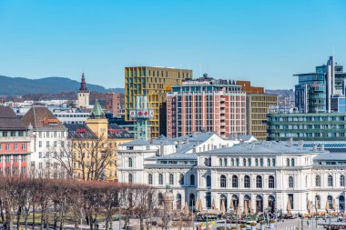 Oslo, Norveç, 15 Nisan 2019: Oslo 'daki gökdelenlerin silueti, No.