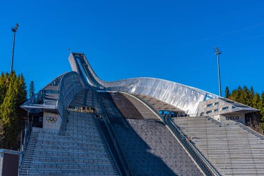 Oslo, Norveç, 15 Nisan 2019: Holmenkollen atlama stadyumu