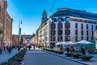 Oslo, Norveç, 15 Nisan 2019: Karl Johans Gate Caddesi