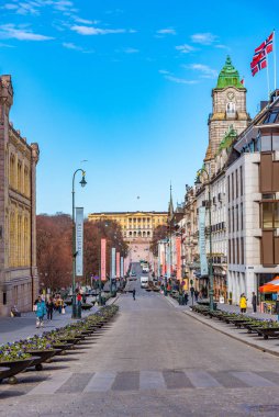 Oslo, Norveç, 16 Nisan 2019: Karl Johans Gate Caddesi