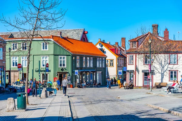 2019年4月17日ノルウェー、トロンハイム:狭い通りの眺め — ストック写真