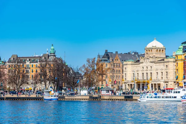 Stockholm, schweden, 20. april 2019: blick auf stockholm waterfront — Stockfoto