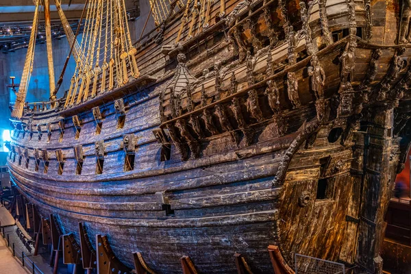 STOCKHOLM, SWEDEN, APRIL 20, 2019: Large restorated Vasa ship is — Stock Photo, Image