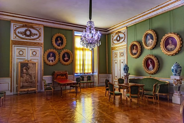 STOCKHOLM, SWEDEN, APRIL 21, 2019: Beautifully decorated chamber — Stock Photo, Image