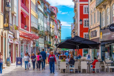 Coimbra, Portekiz, 20 Mayıs 2019 İnsanlar Bo 'da geziniyor.