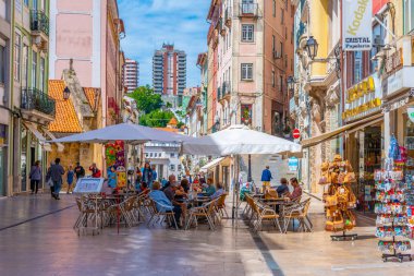 Coimbra, Portekiz, 20 Mayıs 2019 İnsanlar Bo 'da geziniyor.
