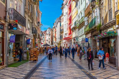 Coimbra, Portekiz, 20 Mayıs 2019 İnsanlar Bo 'da geziniyor.