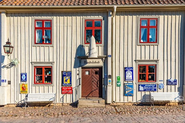 Linkoping, Schweden, 23. April 2019: Blick auf traditionelles Holz — Stockfoto