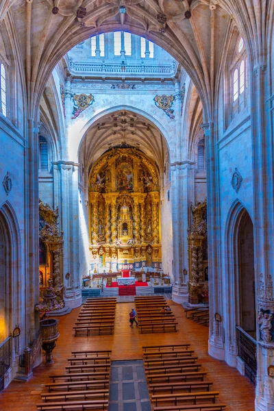 Salamanca, Spanyolország, 2019. május 19.: San Esteb-i kolostor belseje — Stock Fotó