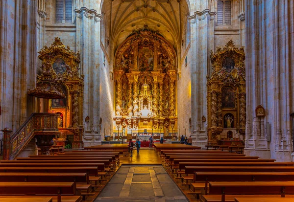 Salamanca, Španělsko, 19. května 2019: Interiér kláštera San Esteb — Stock fotografie