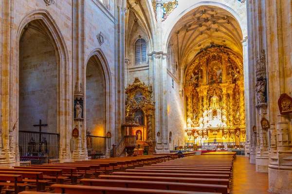 Salamanca, Ισπανία, 19 Μαΐου 2019: Εσωτερικό της Μονής San Esteb — Φωτογραφία Αρχείου