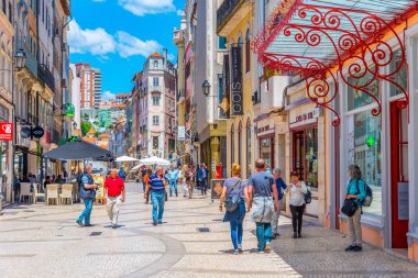 Coimbra, Portekiz, 21 Mayıs 2019: İnsanlar Bo 'da geziniyor