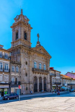 Guimaraes, Portekiz, 22 Mayıs 2019: San Pedro Kilisesi manzarası