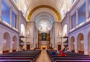 Fatima, Portekiz, 27 Mayıs 2019: Ünlü tapınağın içi