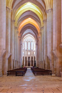 Alcobaca, Portekiz, 28 Mayıs 2019: Alco 'daki kilisenin içi