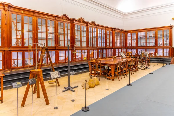 COIMBRA, PORTUGAL, MAY 21, 2019: Physics section of the museum o — Stock Photo, Image