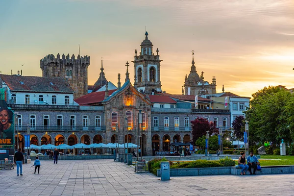 BRAGA, PORTUGAL, 22 de maio de 2019: Vista do pôr-do-sol da Praca da República — Fotografia de Stock