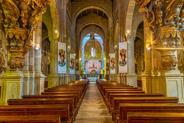 BRAGA, PORTUGAL, 23 DE MAYO DE 2019: Interior de la antigua catedral en — Foto de Stock