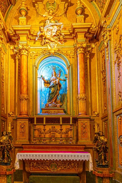 BRAGA, PORTOGALLO, 23 MAGGIO 2019: Interno della vecchia cattedrale a — Foto Stock