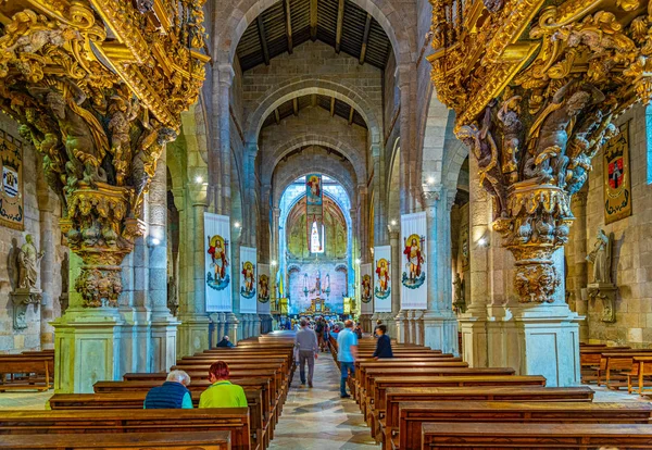 BRAGA, PORTUGAL, MAY 23, 2019: Interior of the old cathedral in — Stockfoto