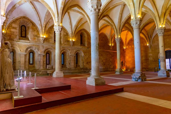 Alcobaca, portugal, 28. Mai 2019: Kapitelsaal im Kloster — Stockfoto