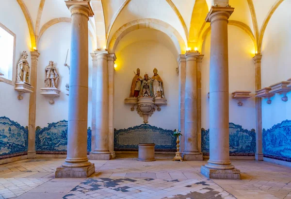ALCOBACA, PORTUGAL, MAY 28, 2019: Azulejo tiles inside of the Al — Stock Photo, Image