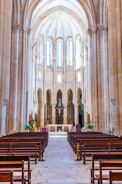 ALCOBACA, PORTUGAL, MAY 28, 2019: Interior of church in the Alco — Stock Photo, Image