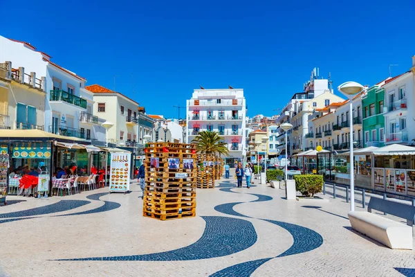 Nazare, Portekiz, 28 Mayıs 2019: Oliveira Sousa Meydanı