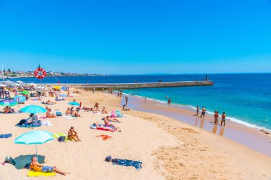 Estoril, Portekiz, 31 Mayıs 2019: İnsanlar güneşli bir günün tadını çıkarıyorlar