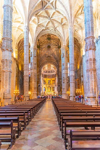 Lisszabon, Portugália, 2019. május 29.: Santa Mari templom belseje — Stock Fotó