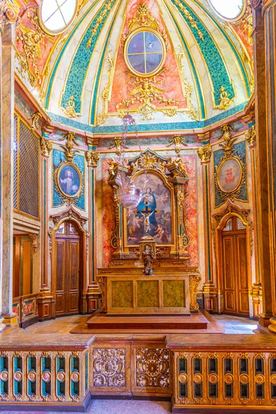 LISBONNE, PORTUGAL, 31 MAI 2019 : Chapelle à l'intérieur du palais Queluz — Photo