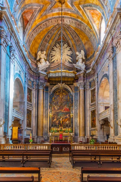 LISBON, PORTUGAL, JUNE 1, 2019: Interior of the basilica da estr — ストック写真