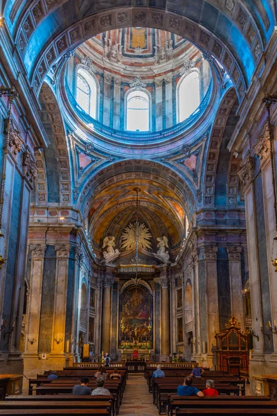 LISBON, PORTUGAL, JUNE 1, 2019: Interior of the basilica da estr — ストック写真